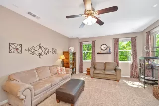 Photo #5: 226045252 Listing 