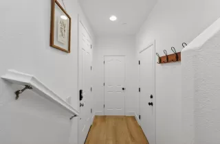 Photo #5: 226045329 Listing 