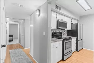 Photo #6: 226045635 Listing 