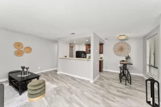 Photo #6: 226045796 Listing 