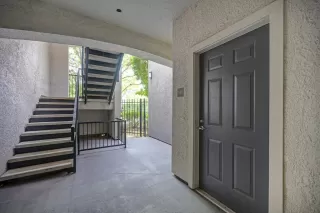 Photo #3: 226045827 Listing