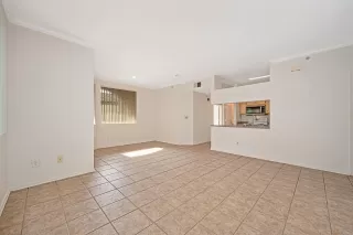 Photo #5: 226045827 Listing