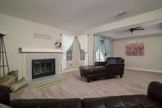 Photo #4: 226046064 Listing 