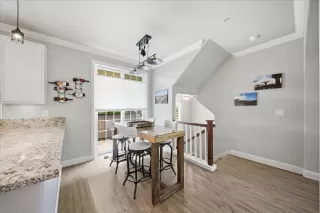 Photo #4: 226046258 Listing 