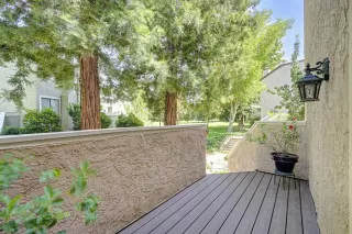 Photo #2: 226046426 Listing