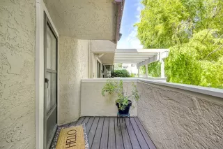 Photo #3: 226046426 Listing