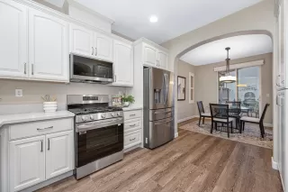 Photo #5: 226046765 Listing 