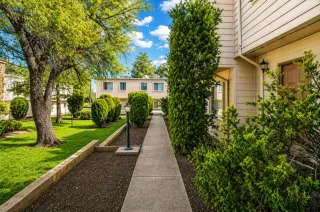 Photo #4: 226046780 Listing 