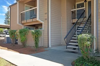 Photo #1: 226046889 Listing 