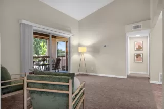 Photo #4: 226046889 Listing 