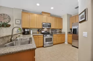 Photo #6: 226046914 Listing 