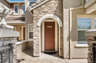 Photo #5: 226047131 Listing 