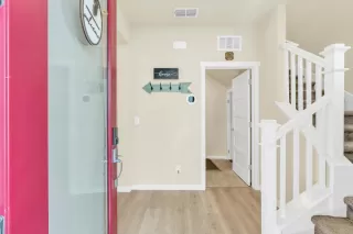 Photo #4: 226047288 Listing 