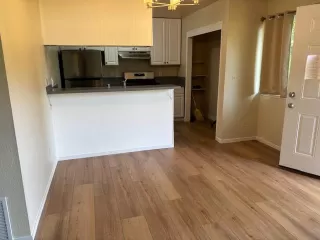 Photo #4: 226047434 Listing 