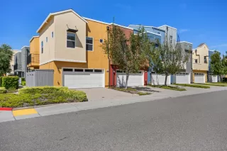 Photo #3: 226047569 Listing 