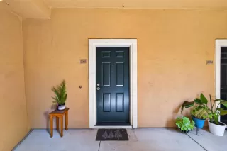 Photo #3: 226047635 Listing 