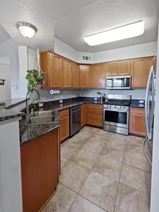 Photo #4: 226048212 Listing 