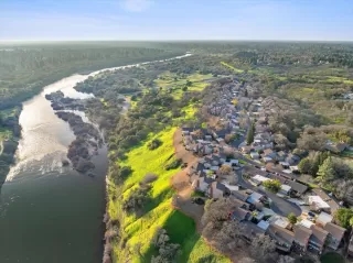 Photo #1: 226048309 Listing 