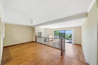 Photo #2: 226048309 Listing 