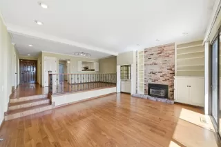 Photo #5: 226048309 Listing 