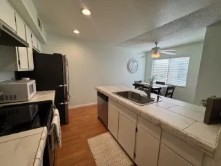 Photo #3: 226048457 Listing 