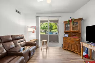Photo #4: 226048490 Listing 