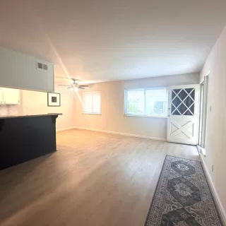 Photo #4: 226048676 Listing 