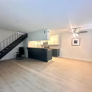 Photo #5: 226048676 Listing 