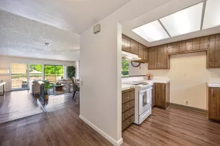 Photo #2: 226048742 Listing 