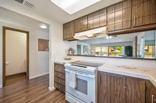 Photo #5: 226048742 Listing 