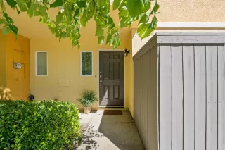 Photo #2: 226048892 Listing 