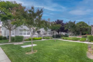 Photo #1: 226048925 Listing 