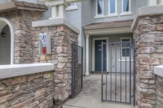 Photo #6: 226048925 Listing 