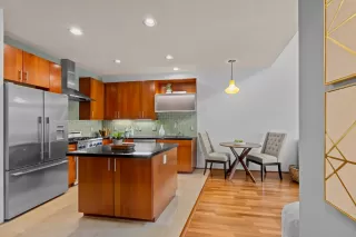 Photo #1: 226049238 Listing 