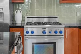 Photo #3: 226049238 Listing 