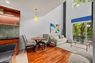 Photo #6: 226049238 Listing 