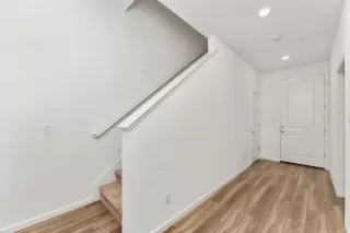 Photo #5: 226049401 Listing 