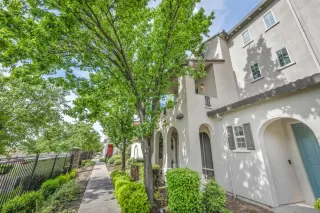 Photo #3: 226049410 Listing 