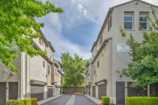 Photo #6: 226049410 Listing 