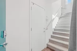 Photo #3: 226049555 Listing 