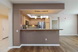 Photo #6: 226049578 Listing 