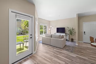 Photo #2: 226050127 Listing 