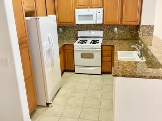 Photo #5: 226050487 Listing 