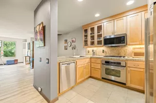 Photo #5: 226050895 Listing 