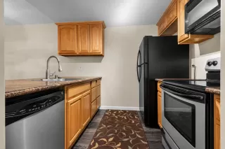 Photo #2: 226051449 Listing 