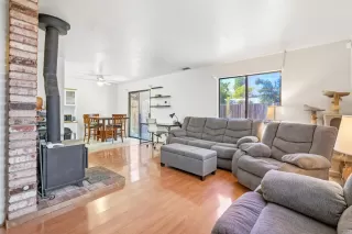 Photo #3: 226051460 Listing
