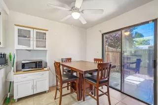 Photo #5: 226051460 Listing