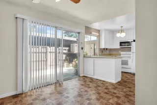 Photo #6: 226051776 Listing