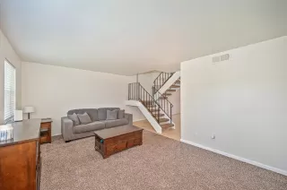 Photo #2: 226051817 Listing 