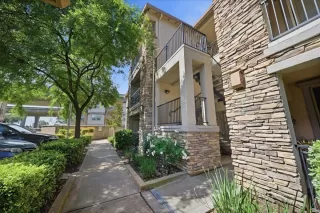 Photo #1: 226051868 Listing 